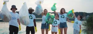 Giornata ecologica di raccolta rifiuti organizzata da Liberi dalla Plastica